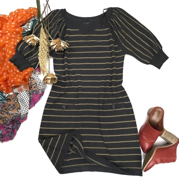 Jessica Howard Dresses & Skirts - Jessica Howard Black and Gold Striped Dress Size M